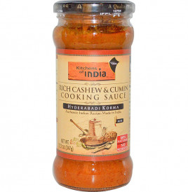 Kitchens Of India Rich Cashew & Cumin Cooking Sauce Hydrabadi Korma  Glass Jar  347 grams